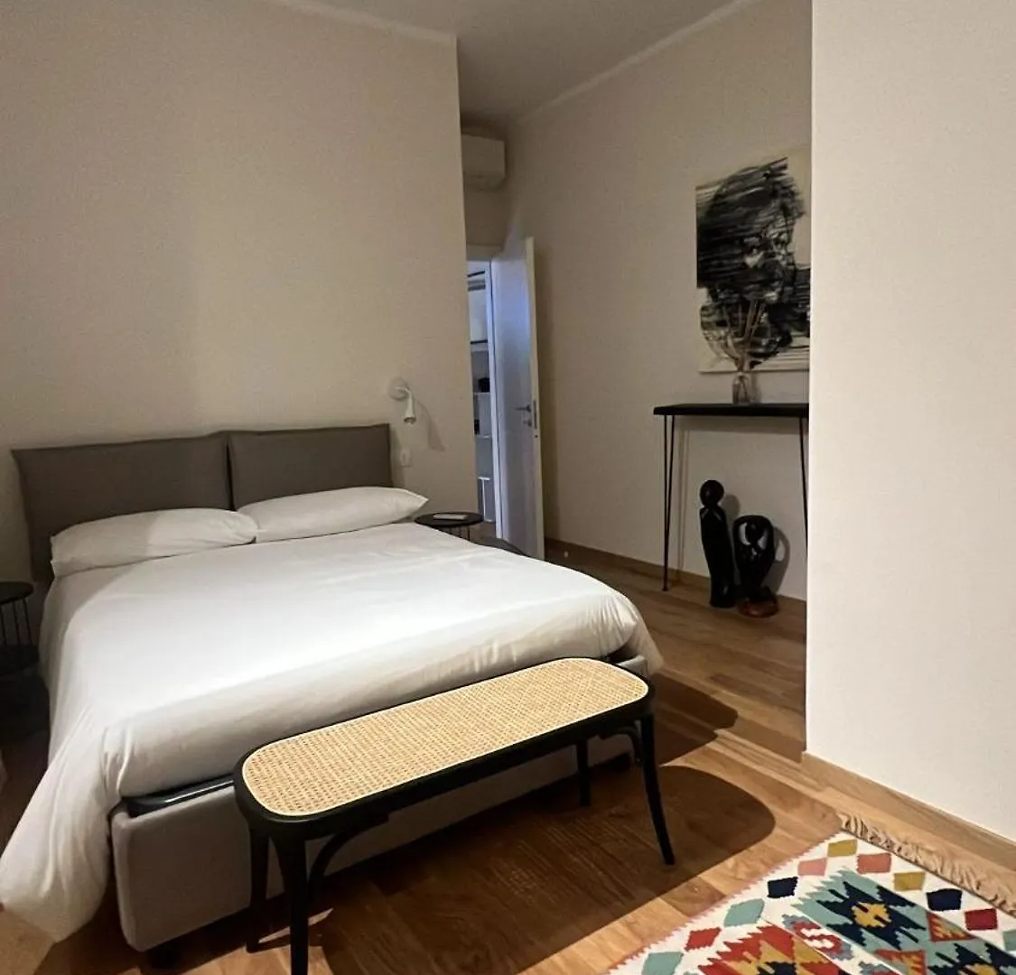 Elegant Apartment In The Heart Of Bologna Italy